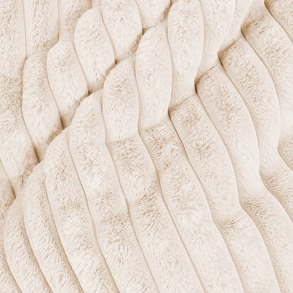 Ruben Sitzsack Sofa - Ultra Plüsch Cord Creme Fabric Close-up Image