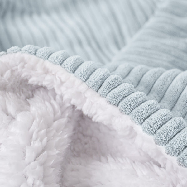 Sherpa-Decke - Cord Baby Blau Fabric Close-up Image